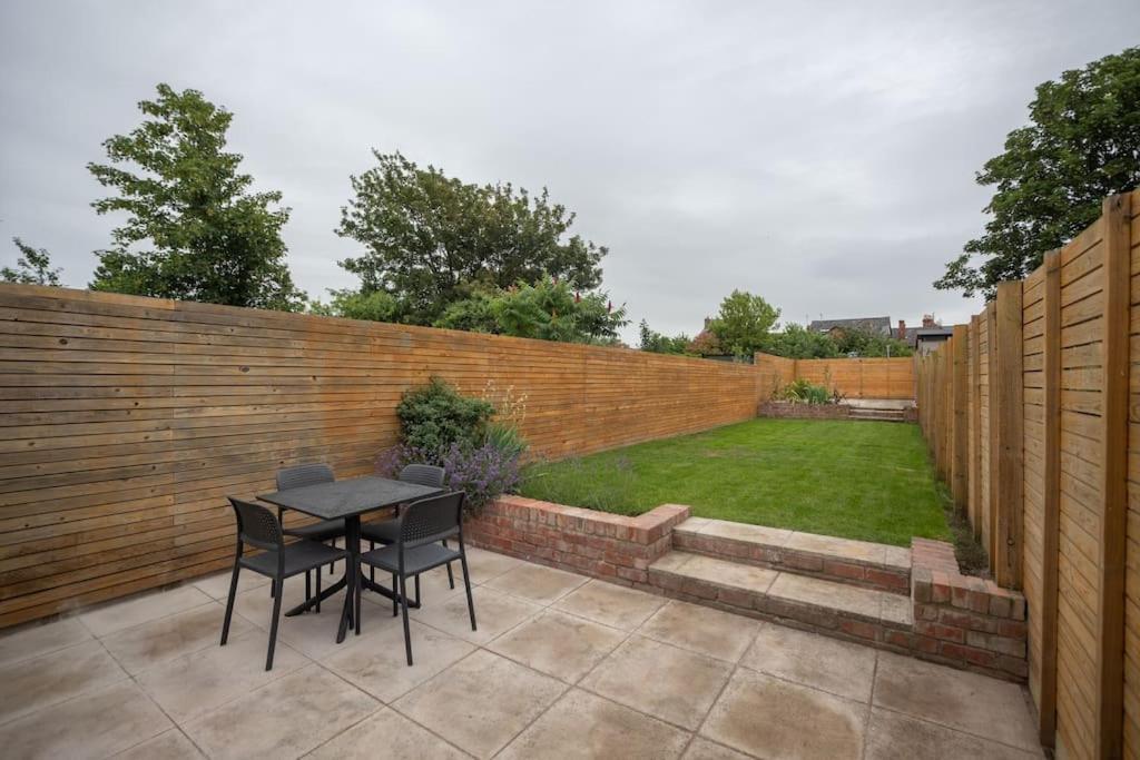 Hereford - Clifton Villa - Beautifully Presented House Located A Short Walk From City Centre - Sleeps 6 Guests - Perfect For Exploring Hereford - Hosted By Rentmyhouse Exterior foto