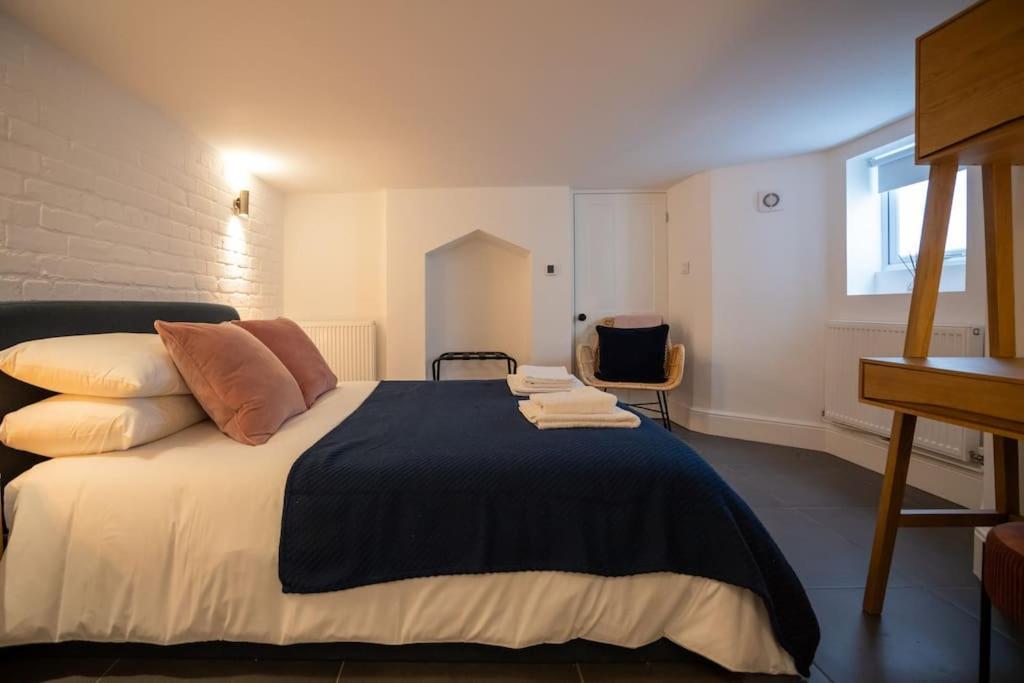 Hereford - Clifton Villa - Beautifully Presented House Located A Short Walk From City Centre - Sleeps 6 Guests - Perfect For Exploring Hereford - Hosted By Rentmyhouse Exterior foto